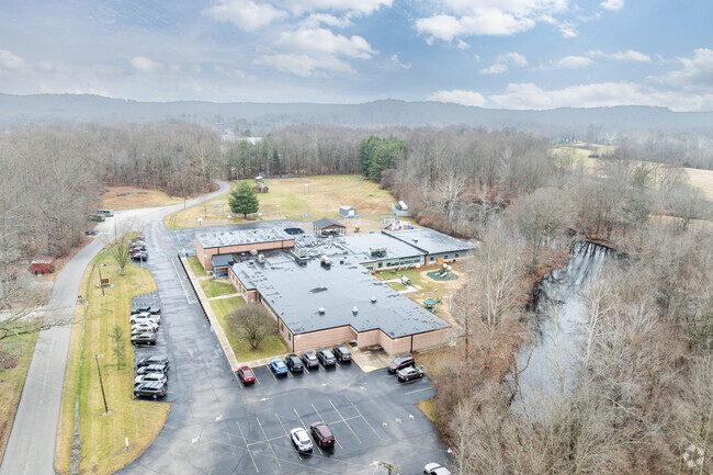 Helmsburg Elementary School