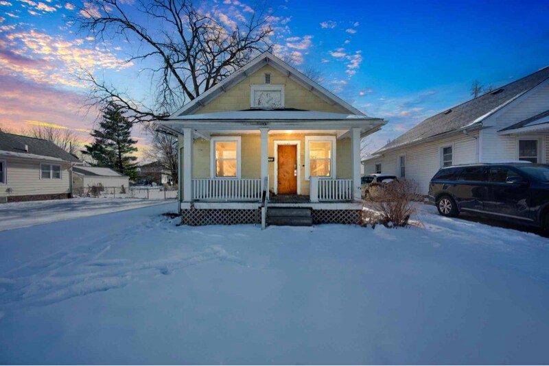 1132 E Oak St, Springfield, IL 62703