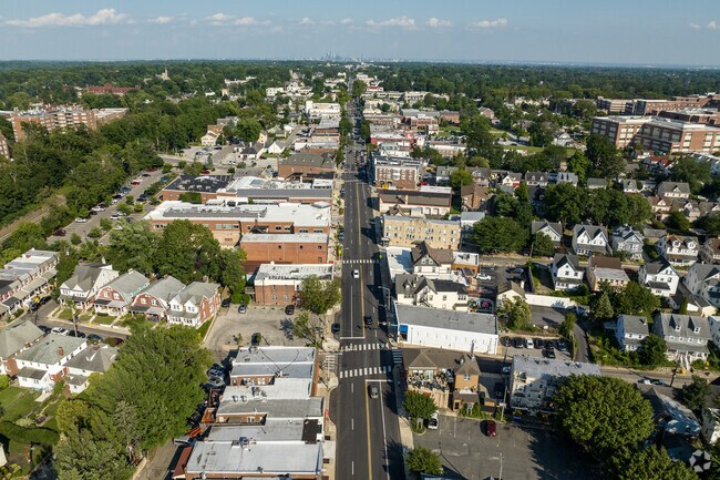Lancaster Avenue links Rosemont to Philadelphia along the historic Main Line.