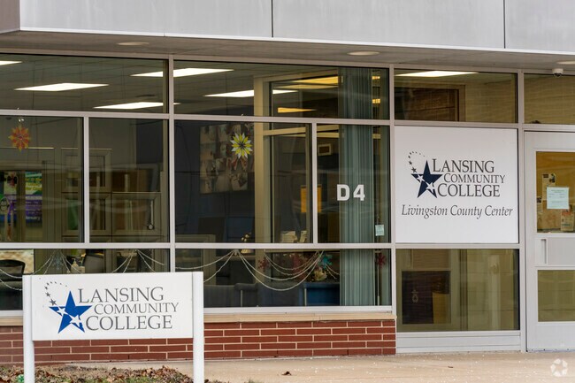Lansing Community College operates over 70 courses for general associate degrees.