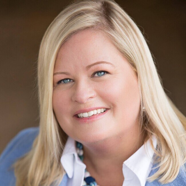 Jennifer Bayne