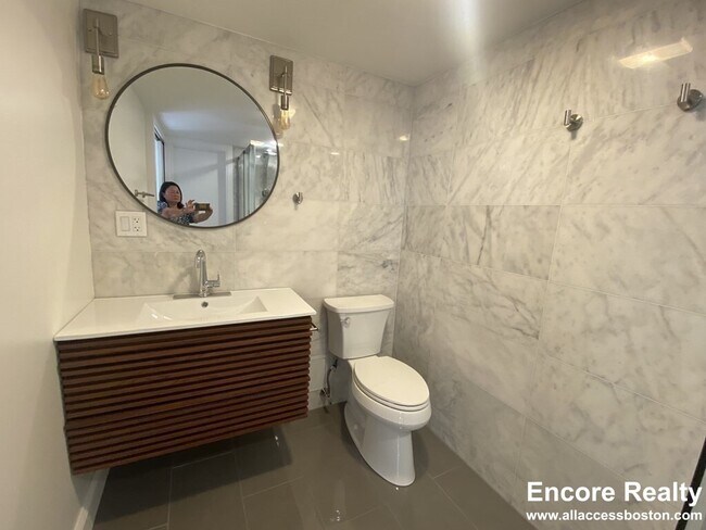 50 Park St unit 12, Brookline, MA 02446 - photo 4