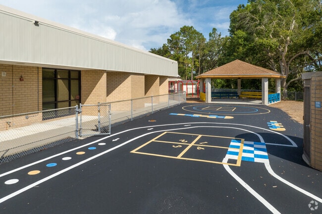 Spring Creek Elementary School in Bonita Springs is a Title 1 school offering gifted programs.