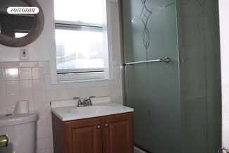 30-16 38th Ave, Queens, NY 11101