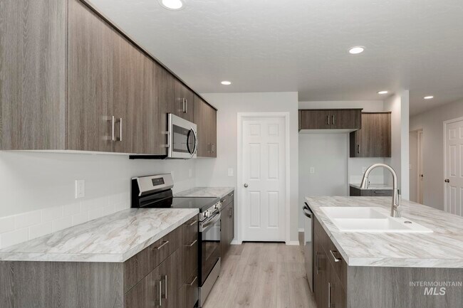 3061 S Maple Ranch Way, Nampa, ID 83686 - photo 7