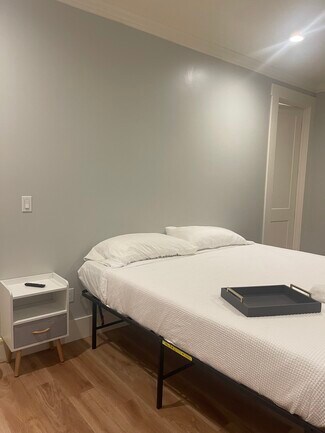 734 Campbell St, Oakland, CA 94607