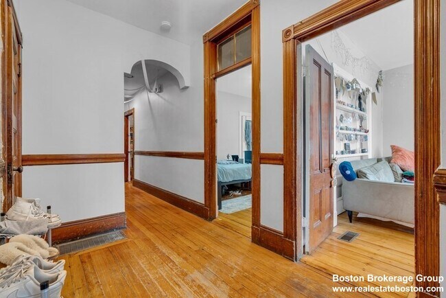 180 St Alphonsus St unit 2, Roxbury Crossing, MA 02120 - photo 2