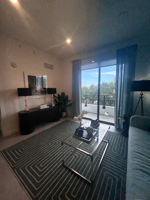 1921 Pierce St unit A3, Hollywood, FL 33020 - photo 1