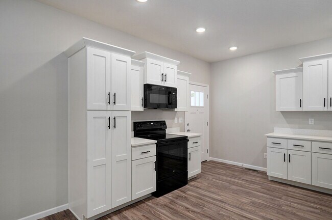 319 S Florence Ave unit B, Springfield, MO 65806 - photo 7