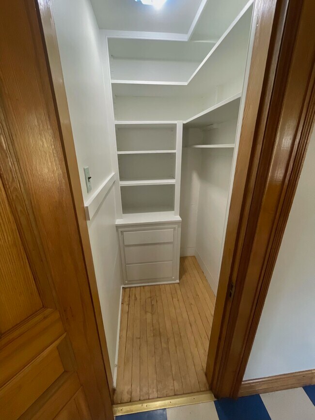 110 Woodward St unit Lower Level, Ypsilanti, MI 48197 - photo 5