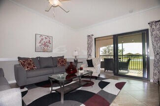 5557 Palmer Cir, Bradenton, FL 34211