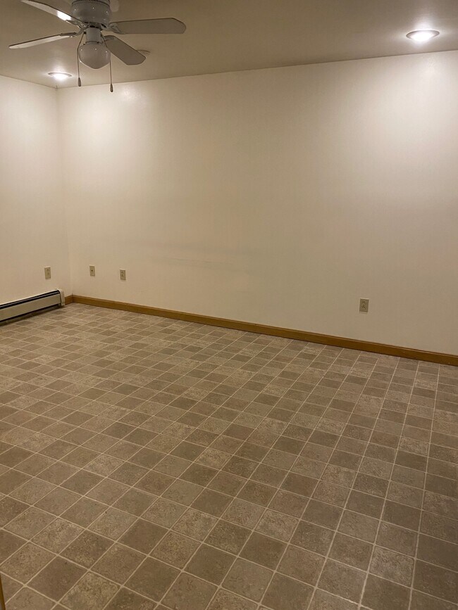 1078 Laconia Rd unit 3, Belmont, NH 03220 - photo 5