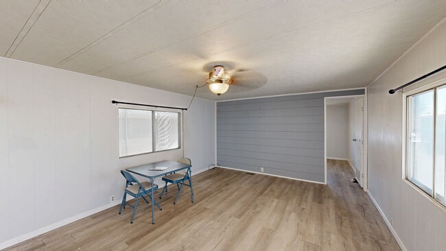 10201 N 99th Ave unit 135F, Peoria, AZ 85345 - photo 2