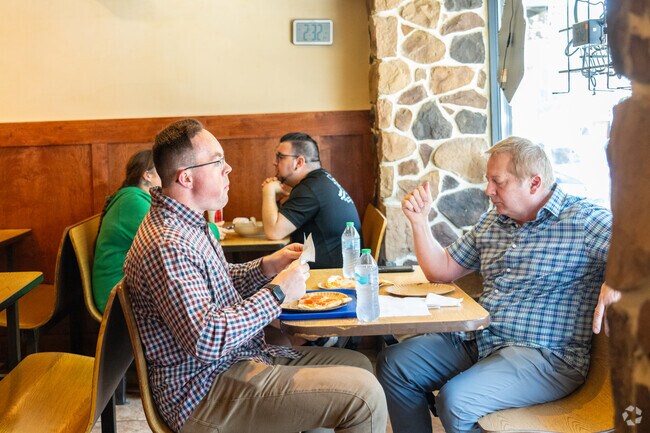 Lawtons Hill locals love the pizza at Roma Pizzeria.