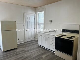 53 Parker St Unit 2, Brewer, ME 04412