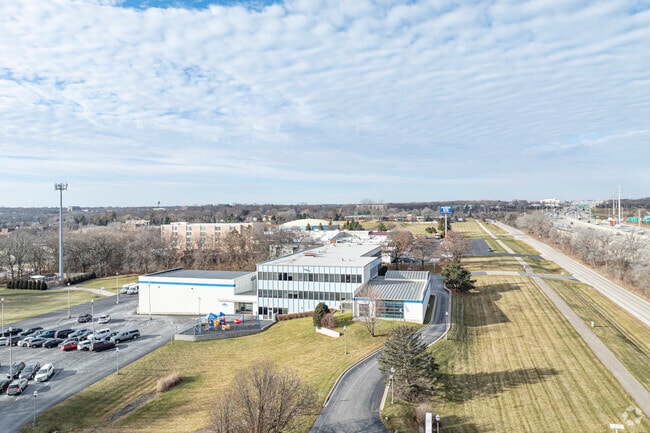 Summit School is a highly rated school tucked away in Elgin Illinois.