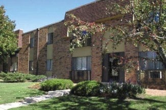 207 N Moreland Blvd, Waukesha, WI 53188