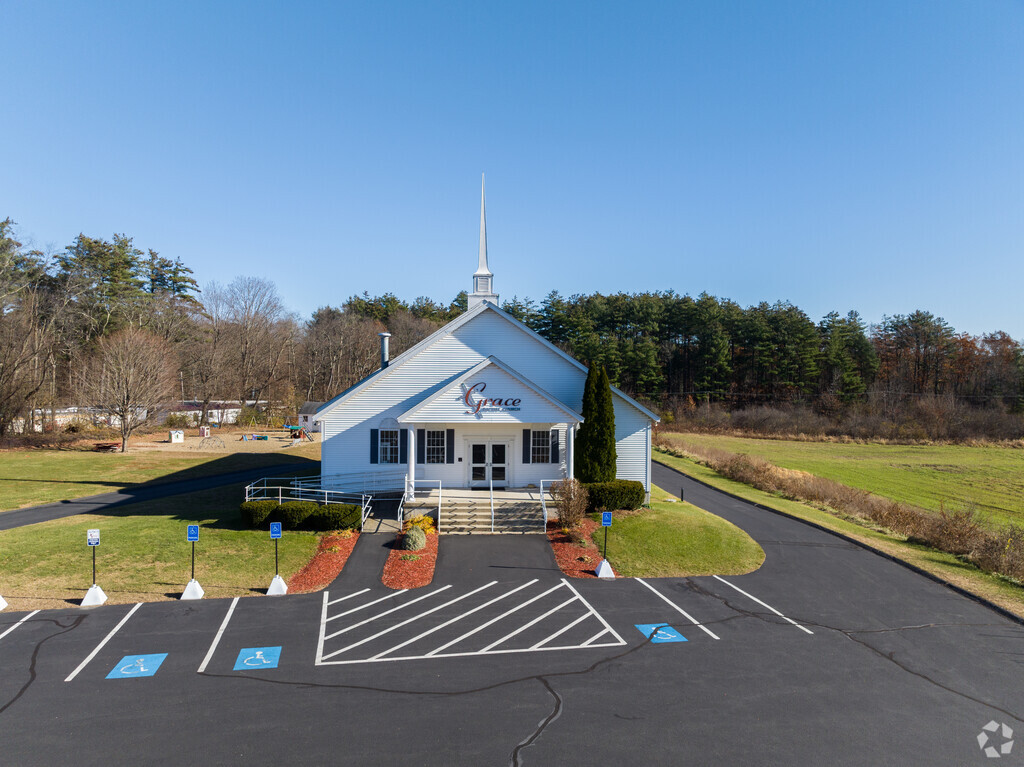 The Pepperell Christian Academy serves a small enrollment of students from grades K-12.