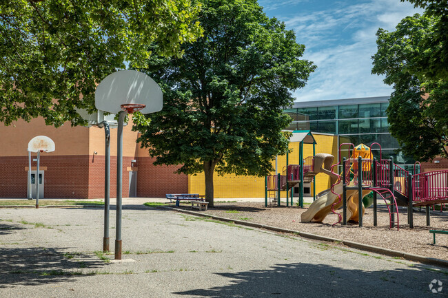 Sibley Elementary is a public school located in Grand Rapids, Michigan.
