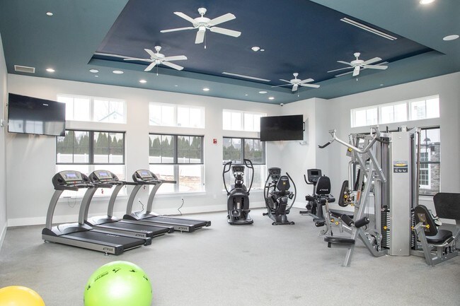 Washington Promenade, Dumont, NJ 07628 - photo 3