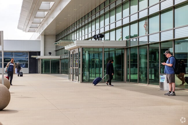 South End residents have a quick drive to the Bill and Hillary Clinton National Airport.