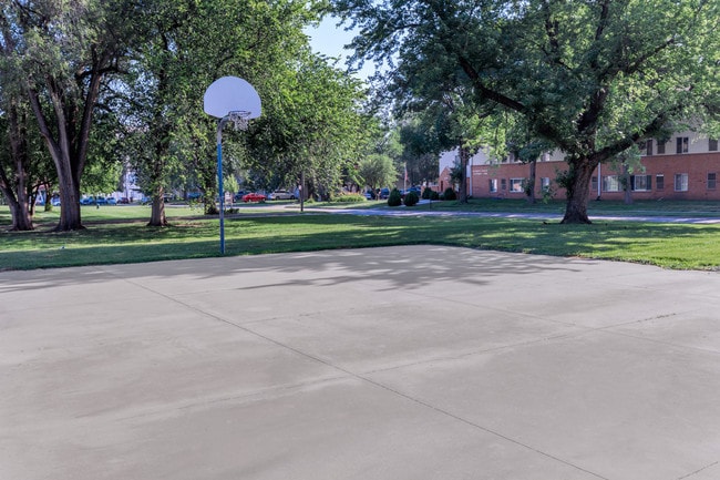 Fair Oaks, Lincoln, NE 68503 - photo 6