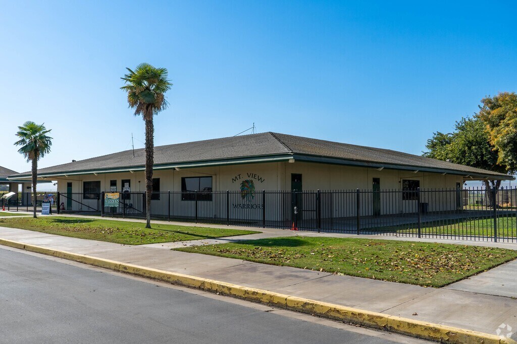 Mountain View Middle School serves students in the Outer West Stanislaus County community.