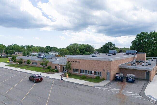 Willow Ridge Elementary School teaches PK to 5th grade.