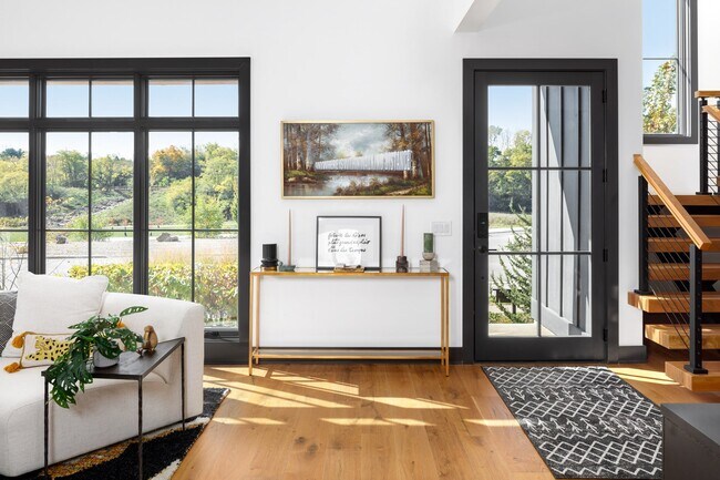 2342 Quarry Trails Dr, Columbus, OH 43228 - photo 5