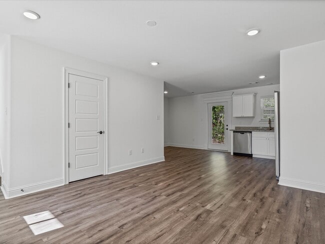 13497 Dee Ave, Gulfport, MS 39503 - photo 4