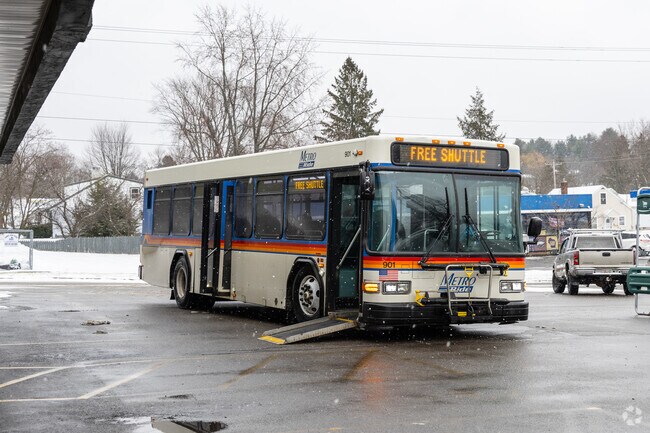 Metro Ride operates 7 regular bus routes, every 30 minutes in Wausau.
