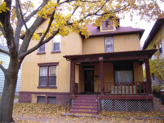 17 N Bassett St unit 1, Madison, WI 53703 - photo 2