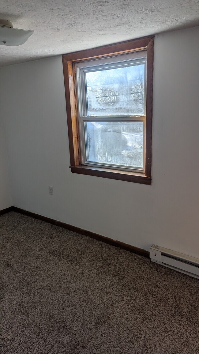 24 Mechanic St unit Downstairs A, Danielson, CT 06239 - photo 5