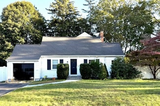 58 Hartford St, Natick, MA 01760