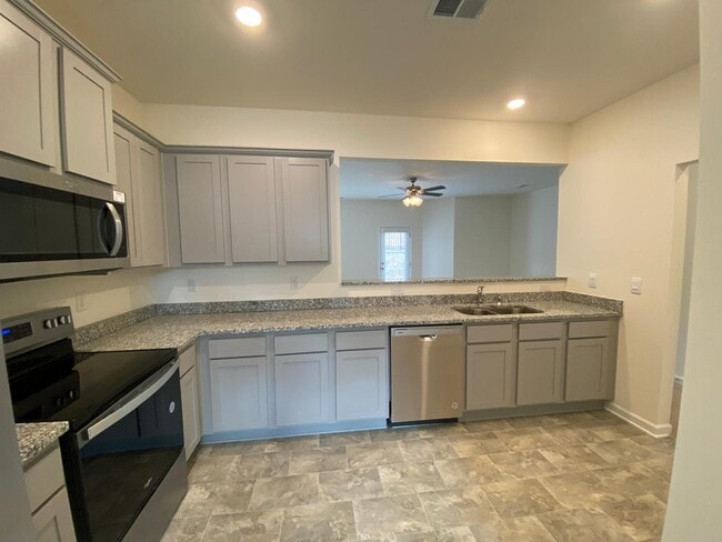 4290 Callum Ct, Decatur, GA 30034 - photo 2