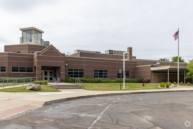 Front entrance to Pembroke Elementary School.