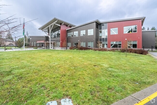 Lynnwood Elementary School alternate view.