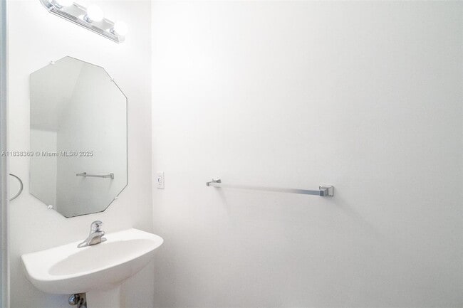 8206 SW 29th St, Miramar, FL 33025 - photo 5