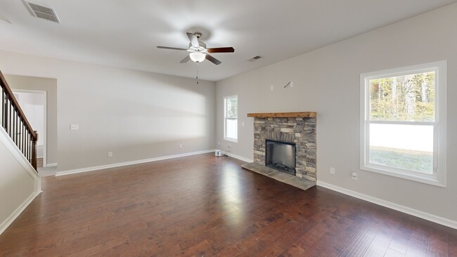 528 Clinton Dr, Temple, GA 30179 - photo 3