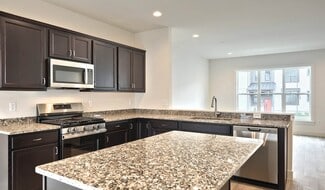 102 Madison Dr, Mechanicsburg, PA 17055