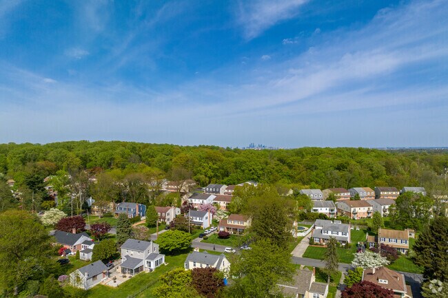 A view over Morton with the Philadelphia Skyline in the distance
