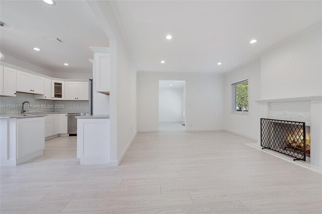 1524 Zoreta Ave, Miami, FL 33146 - photo 7