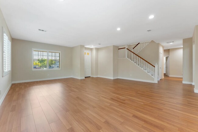 25617 Henley Way, Stevenson Ranch, CA 91381 - photo 6