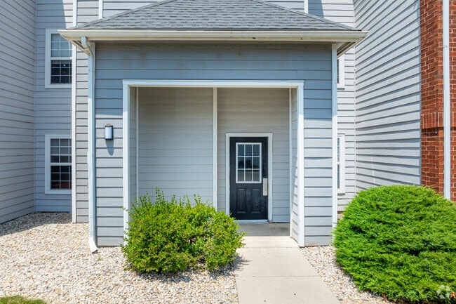 University Village, Muncie, IN 47304 - photo 3