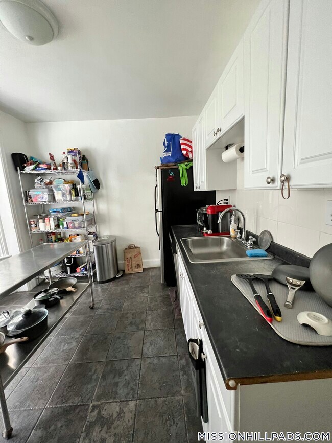 40-42-42 Hillside St unit H, Boston, MA 02120 - photo 6
