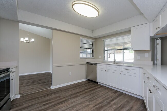 8823 Gum Tree Ave, New Port Richey, FL 34653 - photo 7