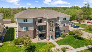 4526 Chadwick Rd, Cedar Falls, IA 50613