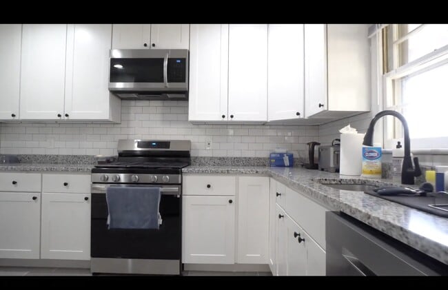 9321 Limestone Place, College Park, MD 20740 - photo 7