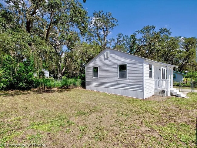 1911 Roseland Ave, Sebring, FL 33870 - photo 2