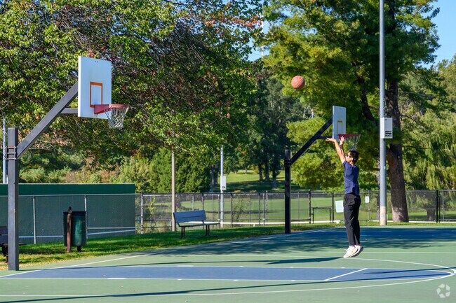 Shoot some hoops at Jefferson District Park in Idylwood.